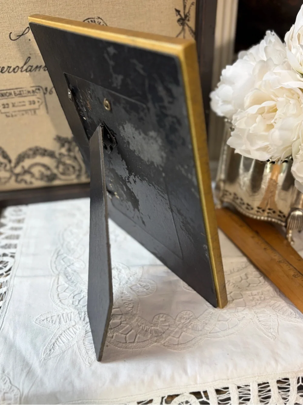 Vintage green floral picture frame